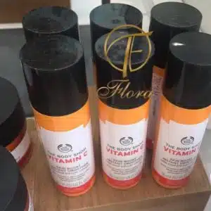 سرم ویتامین سی بادی شاپ تقویتکننده پوست Vitamin C Skin Boost